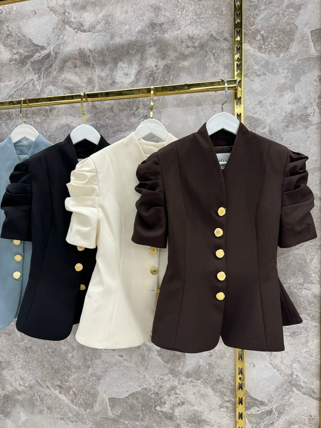 женский пиджак,пиджак,жакет,короткий жакет,брючный костюм