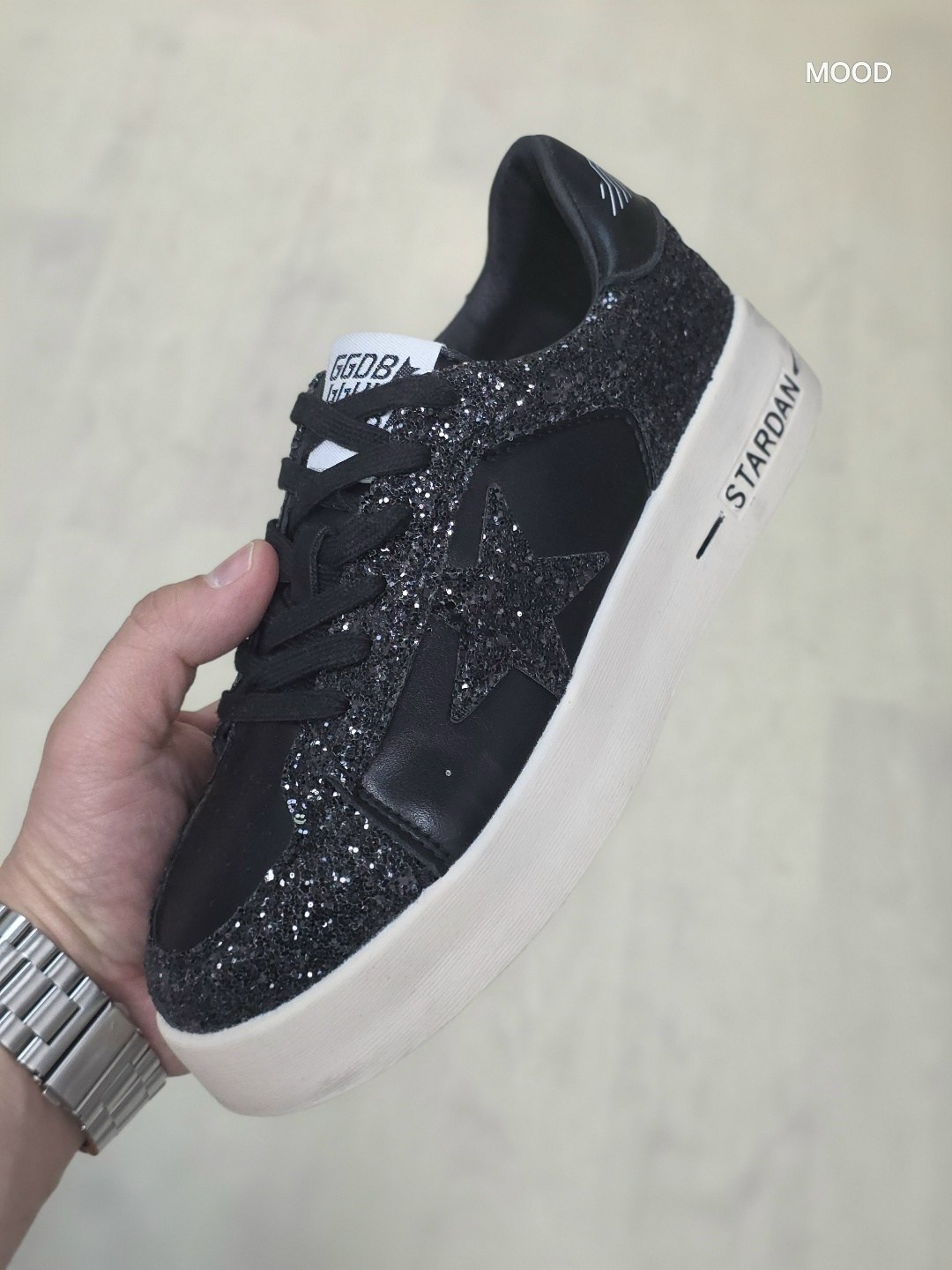 ,кроссовки golden goose с пайетками на платформе,голден гус кеды, женская,golden goose кеды glitter