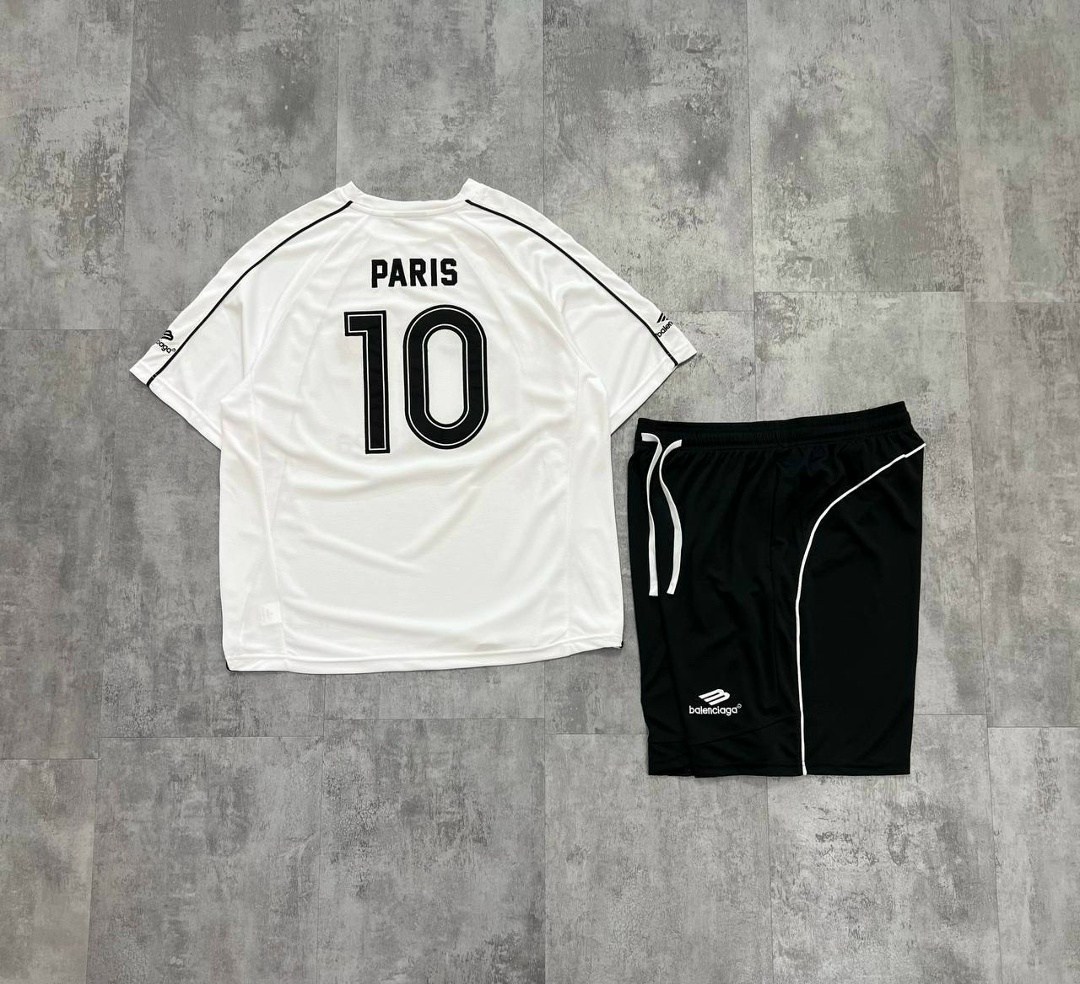 мужская спортивная одежда,спортивные костюм,мужские спортивные костюмы,спортивные костюмы для мужчин,футбольная форма