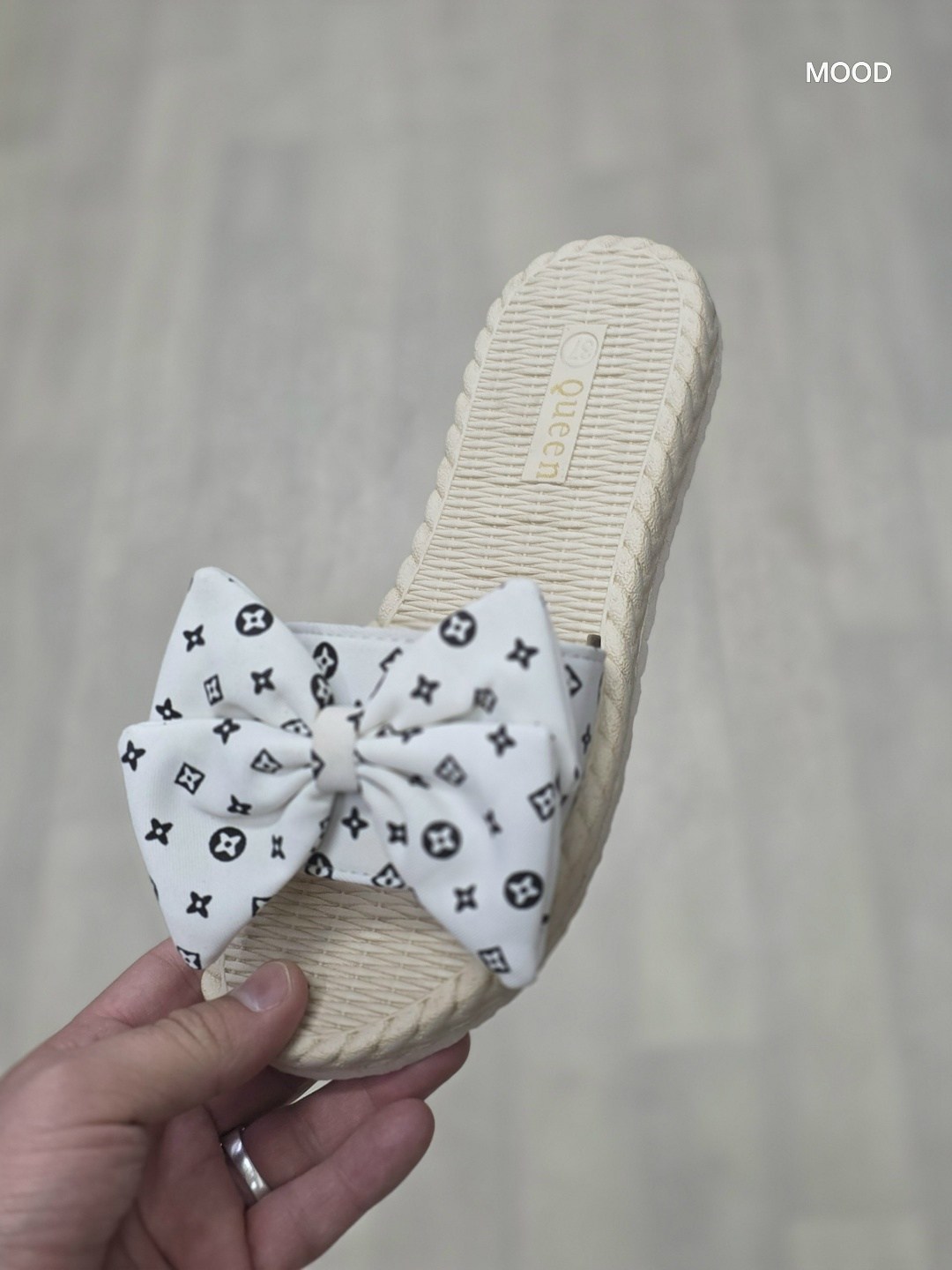 женские шлепанцы,женские шлепки,,женские тапки,шлёпанцы женские летние