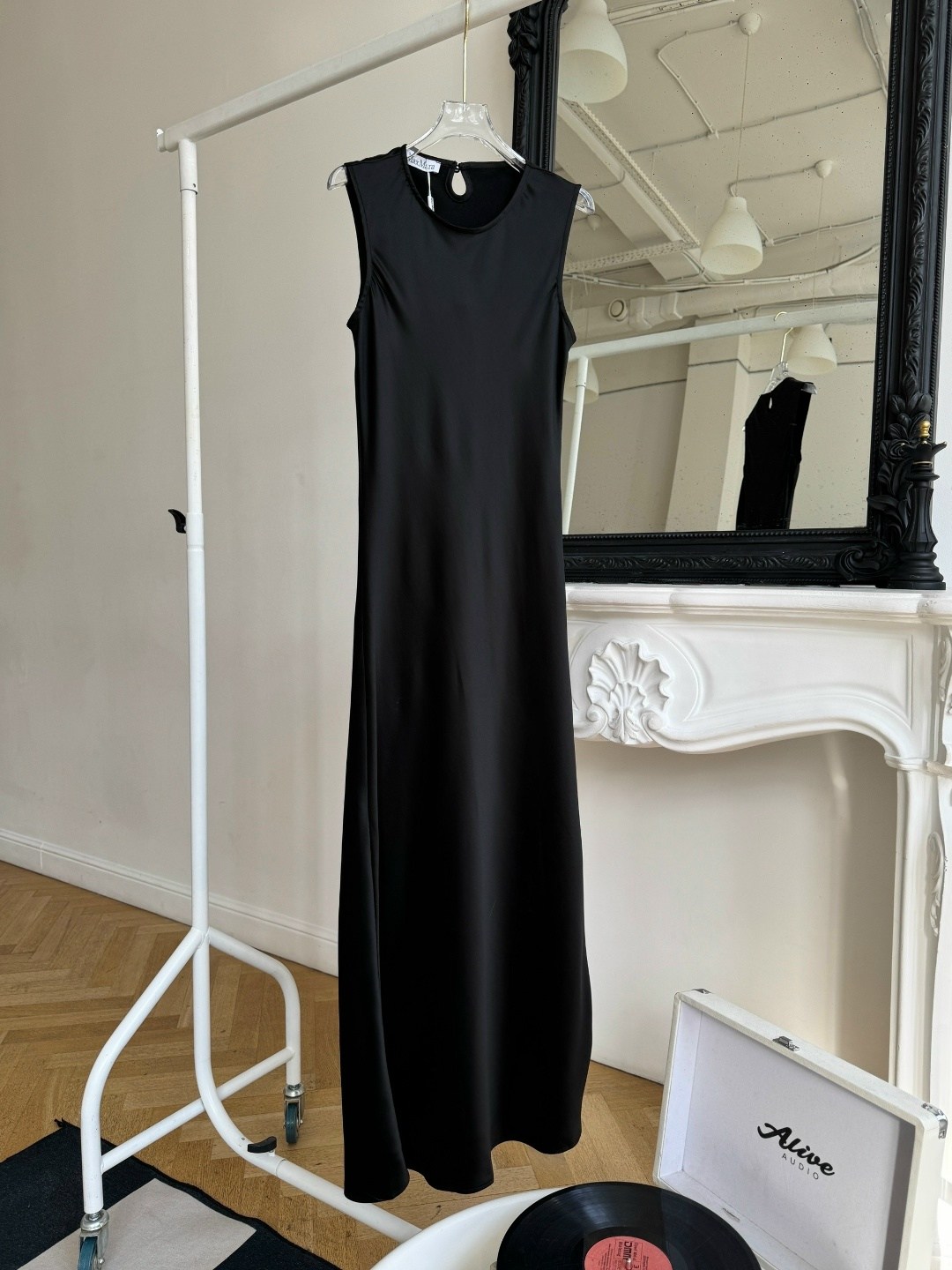 вечернее платье,платья,платье черное,приталенное платье,длинное платье