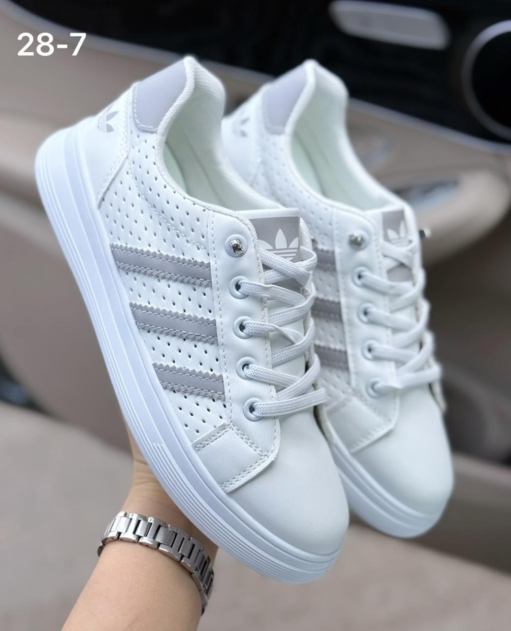 ,кроссовки женскиe,кроссовки адидас женские золотые,кроссовки adidas,кроссовки женский adidas