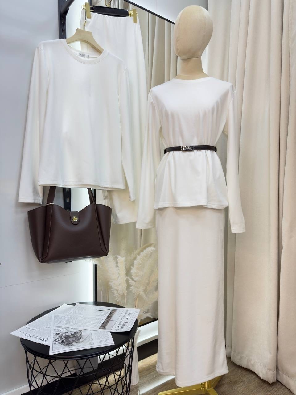 костюм вязаный трикотажный с юбкой теплый,трикотажный костюм,костюм двойка трикотажный вязаный с юбкой m.e.shop цвет белый,трикотажные костюмы с юбками