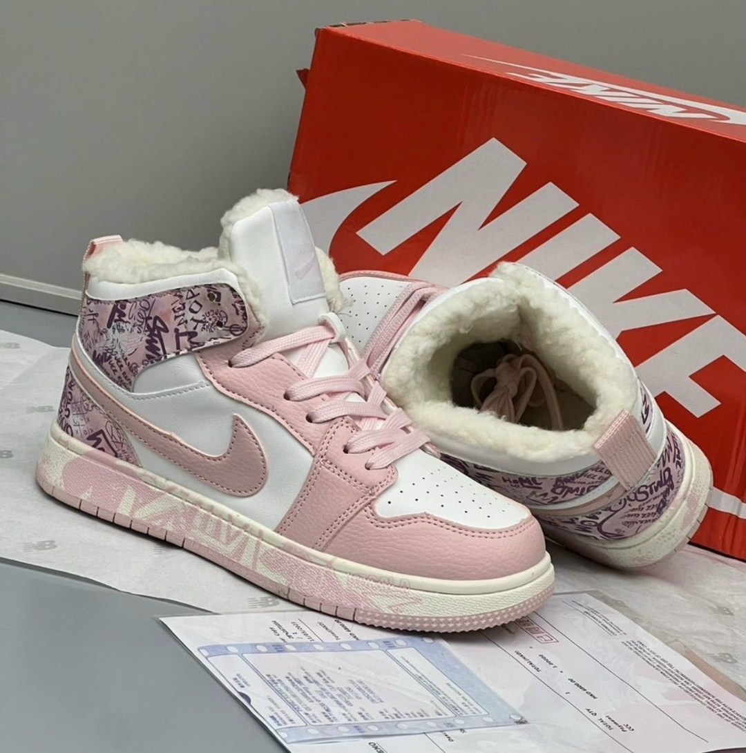 кроссовки,кроссовки утепленные,женские кроссовки nike air jordan 1,детская ,женские кроссовки nike