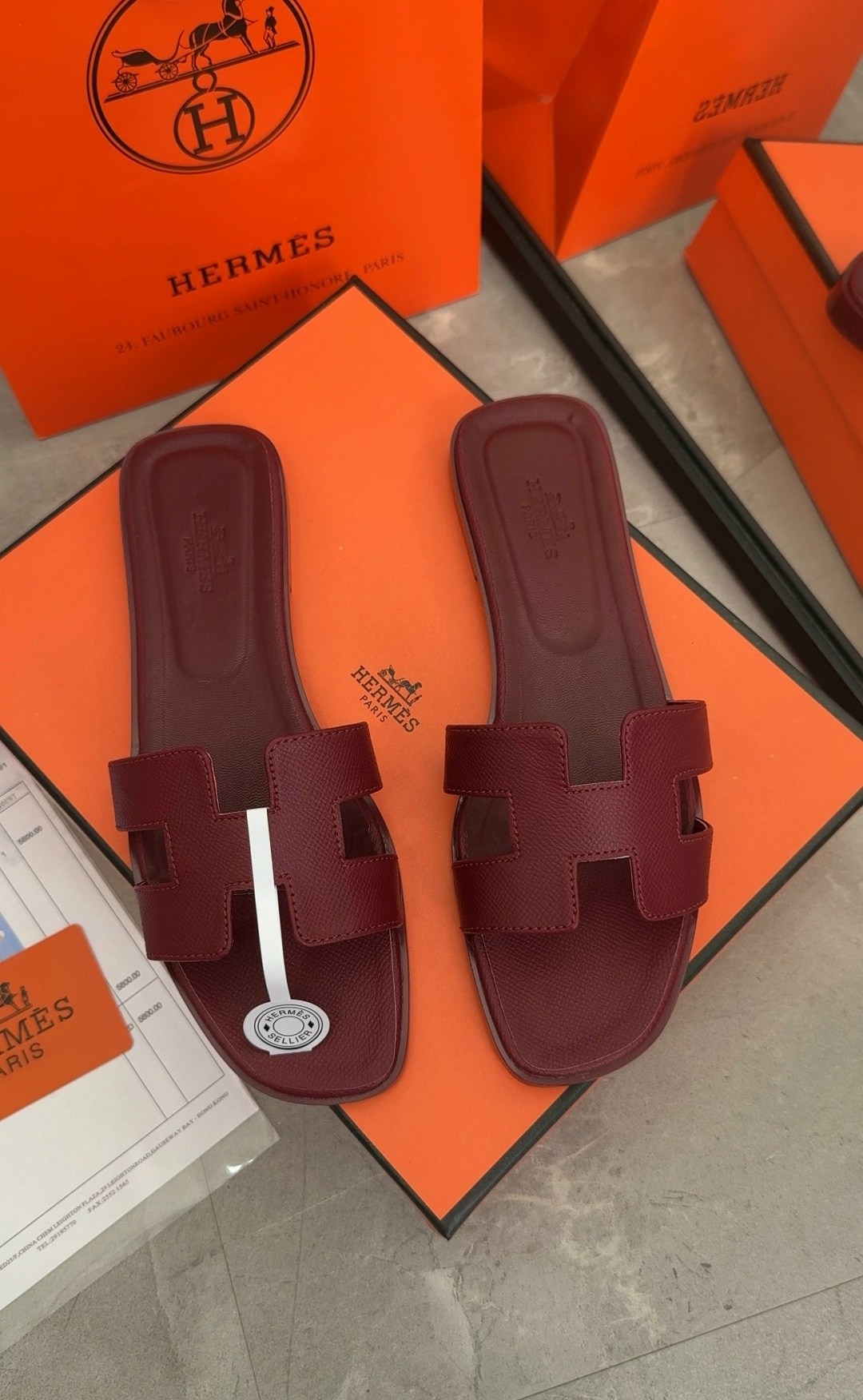 шлёпанцы hermes,шлепки эрмес оран,шлепки hermes oran,женские кожаные шлепки hermes oran коричневые,шлепанцы гермес коричневые