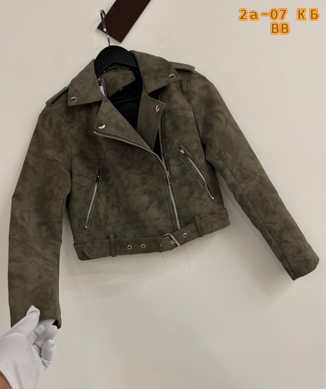 коричневая женская куртка из натуральной мягкой замши байкерская,женская замшевая куртка косуха коричневая,женская байкерская куртка из искусственной замши,замшевая куртка,куртка косуха