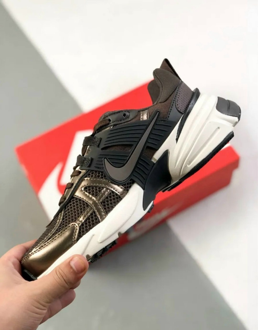 кроссовки nike v 2 k run,кроссовки nike,женские повседневные кроссовки nike v2k run коричневый,кроссовки,женские кроссовки nike