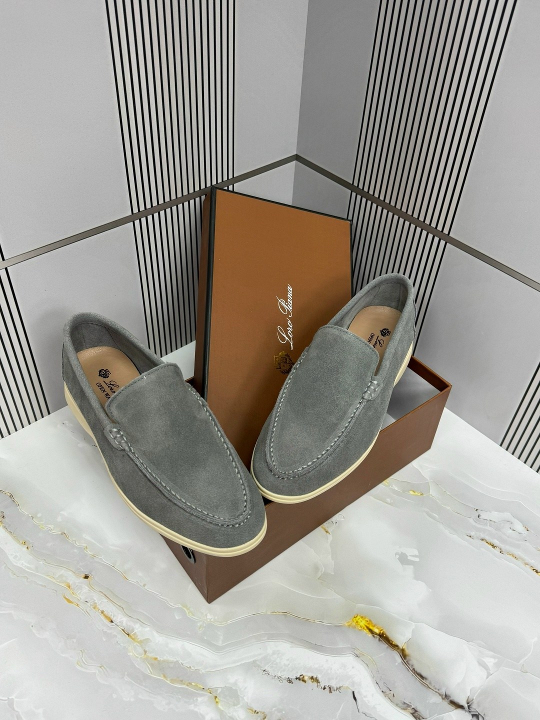 loro piana мужские лоферы,лоферы loro piana summer walk замшевые коричневые,замшевые лоферы loro piana,мокасины loro piana summer walk коричневые,лоферы из натуральной замши loro piana premium shoes