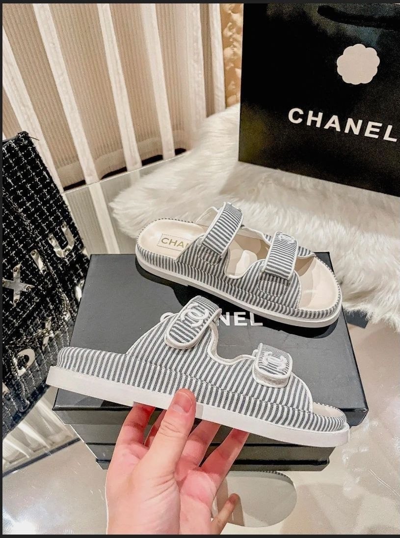 сандалии chanel,босоножки chanel,шанель босоножки,шлепанцы chanel,босоножки шанель на липучках