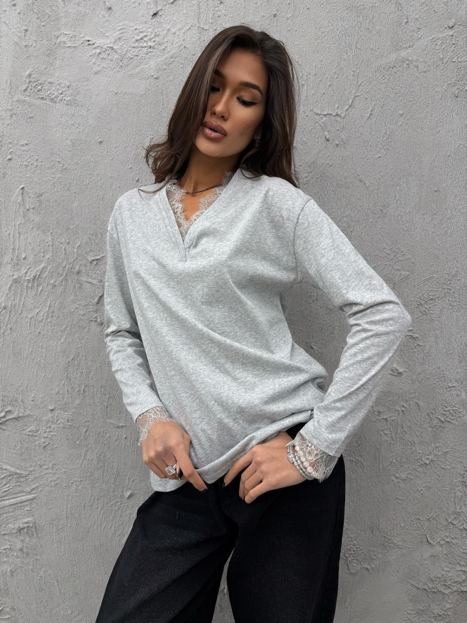 женская кофта,белая блуза с v-образным вырезом с кружевной отделкой,джемпера женские,блузка с кружевной отделкой,свитер с кружевом
