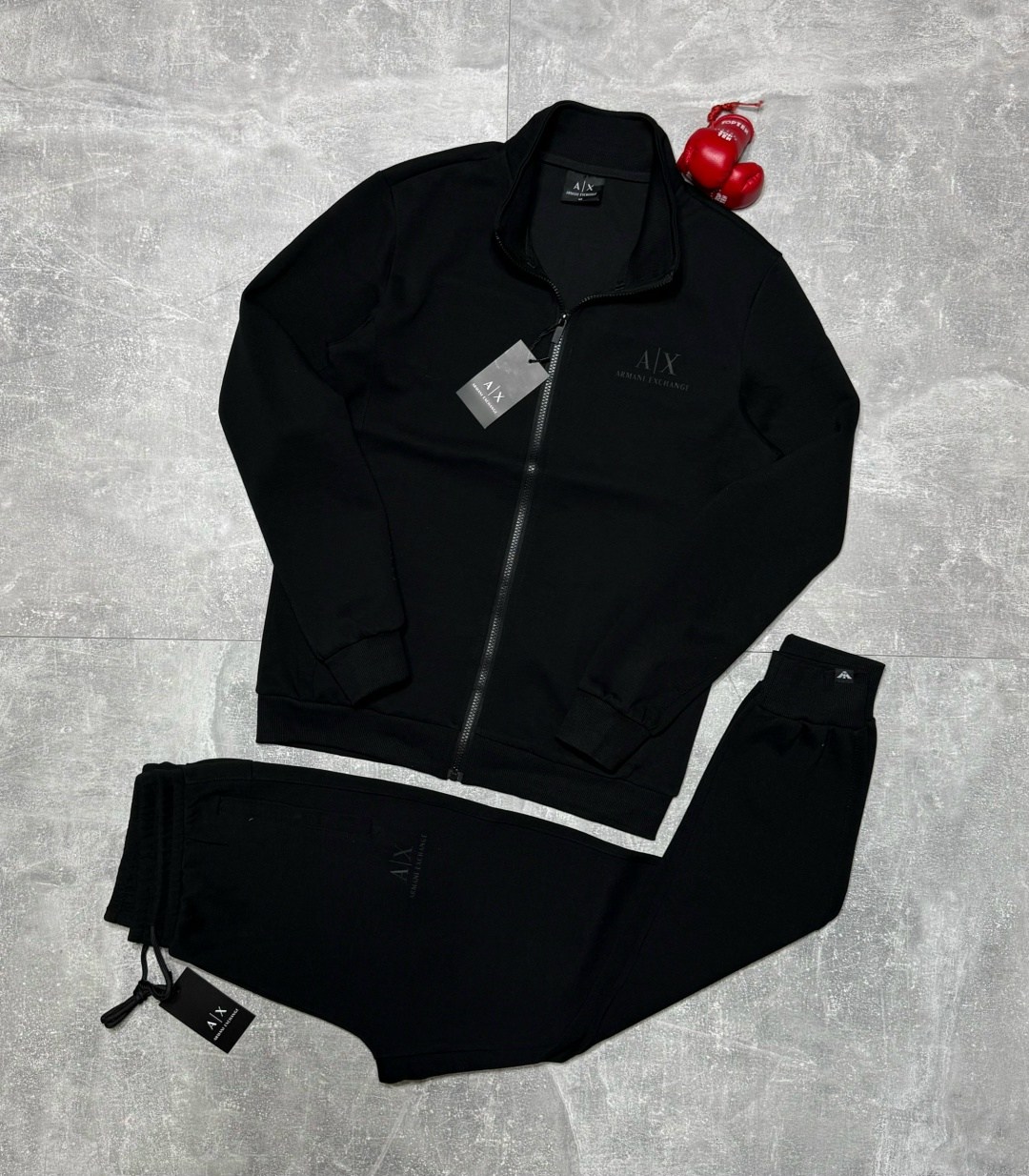 спортивный костюм armani,спортивный костюм armani exchange,мужской спортивный костюм armani exchange,спортивный костюм calvin klein,спортивный костюм armani мужской