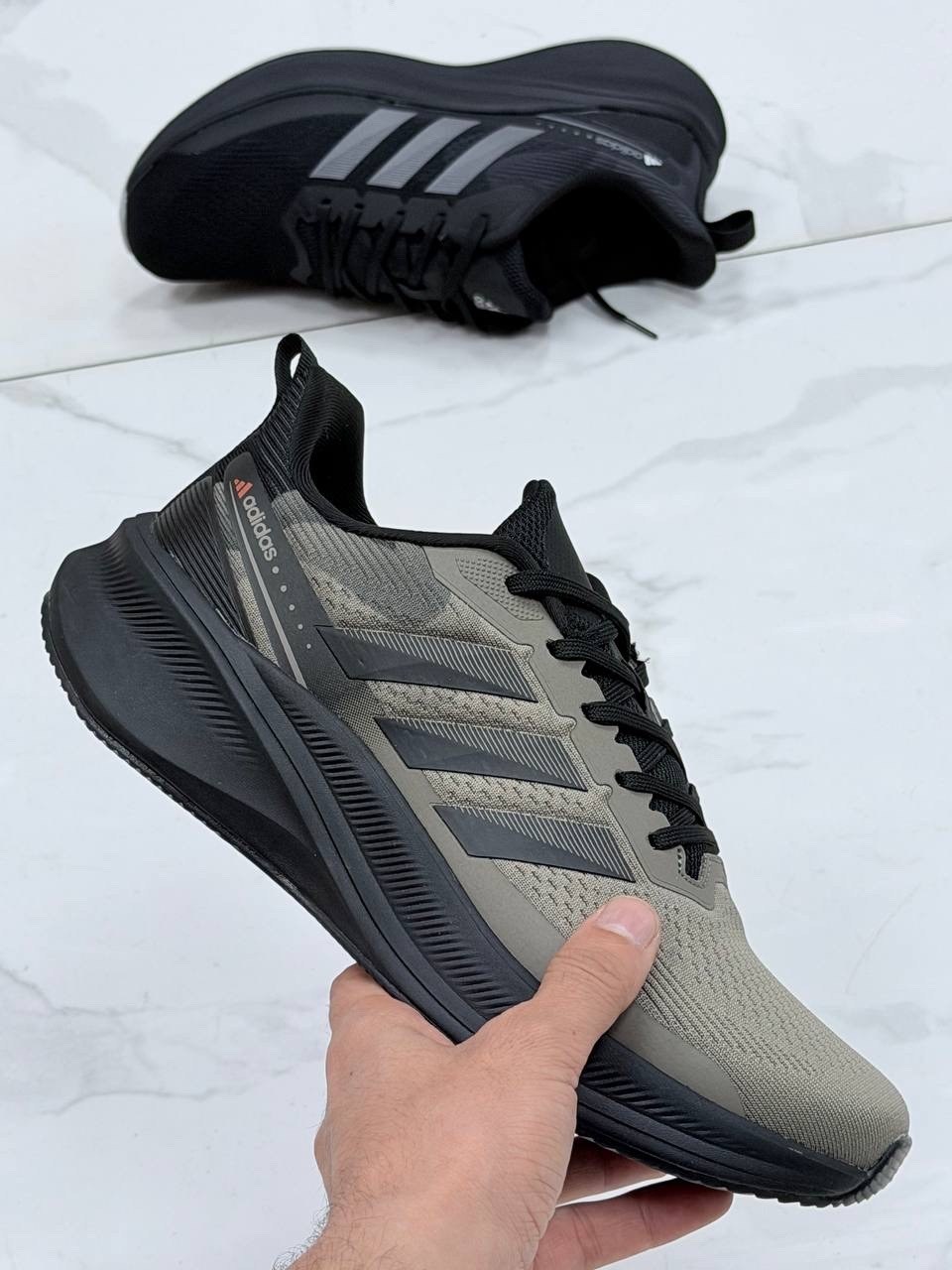 кроссовки adidas,кроссовки мужские adidas,кроссовки для бега,кроссовки,кроссовки мужские женские adidas