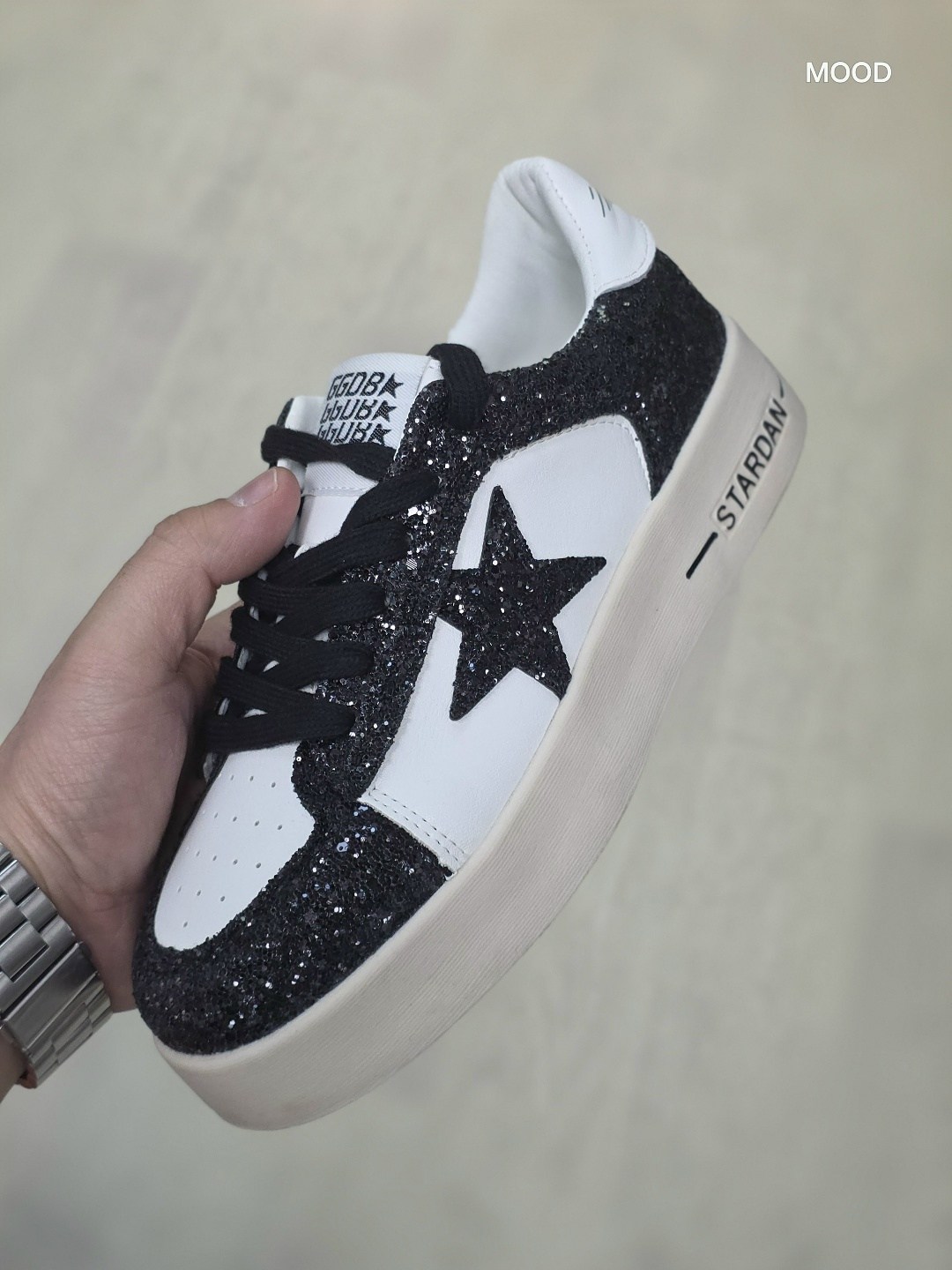 ,кроссовки golden goose с пайетками на платформе,голден гус кеды, женская,golden goose кеды glitter