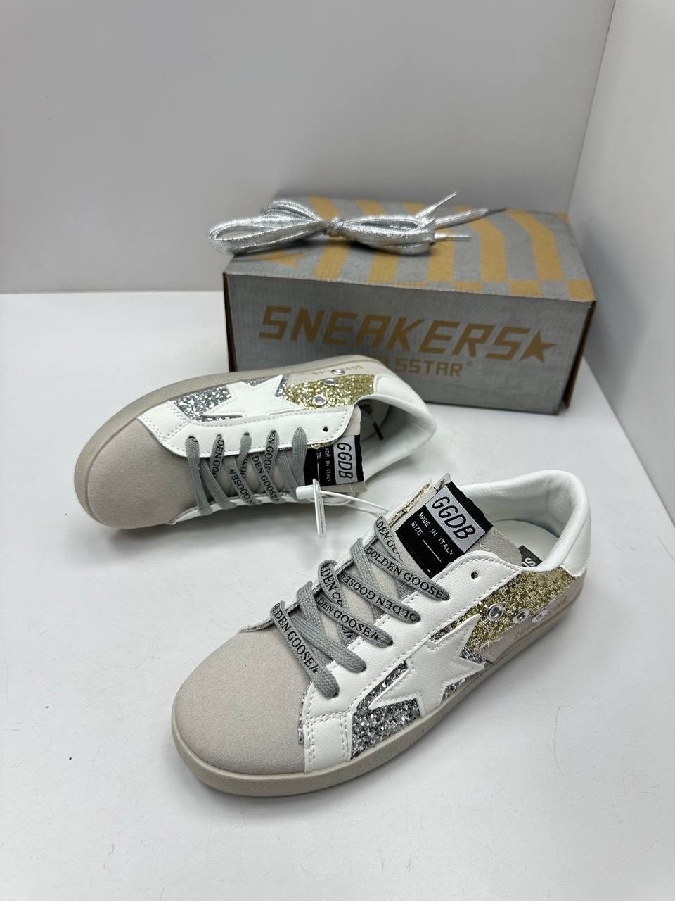 женские кожаные кроссовки golden goose super-star premium - white / silver,кеды женские golden goose,,кожаные кеды golden goose superstar premium,кеды golden goose