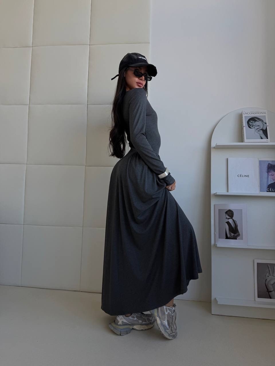 платье с разрезом,платье длинное с разрезом neohit,бордовое платье,длинное платье с разрезом,длинное платье