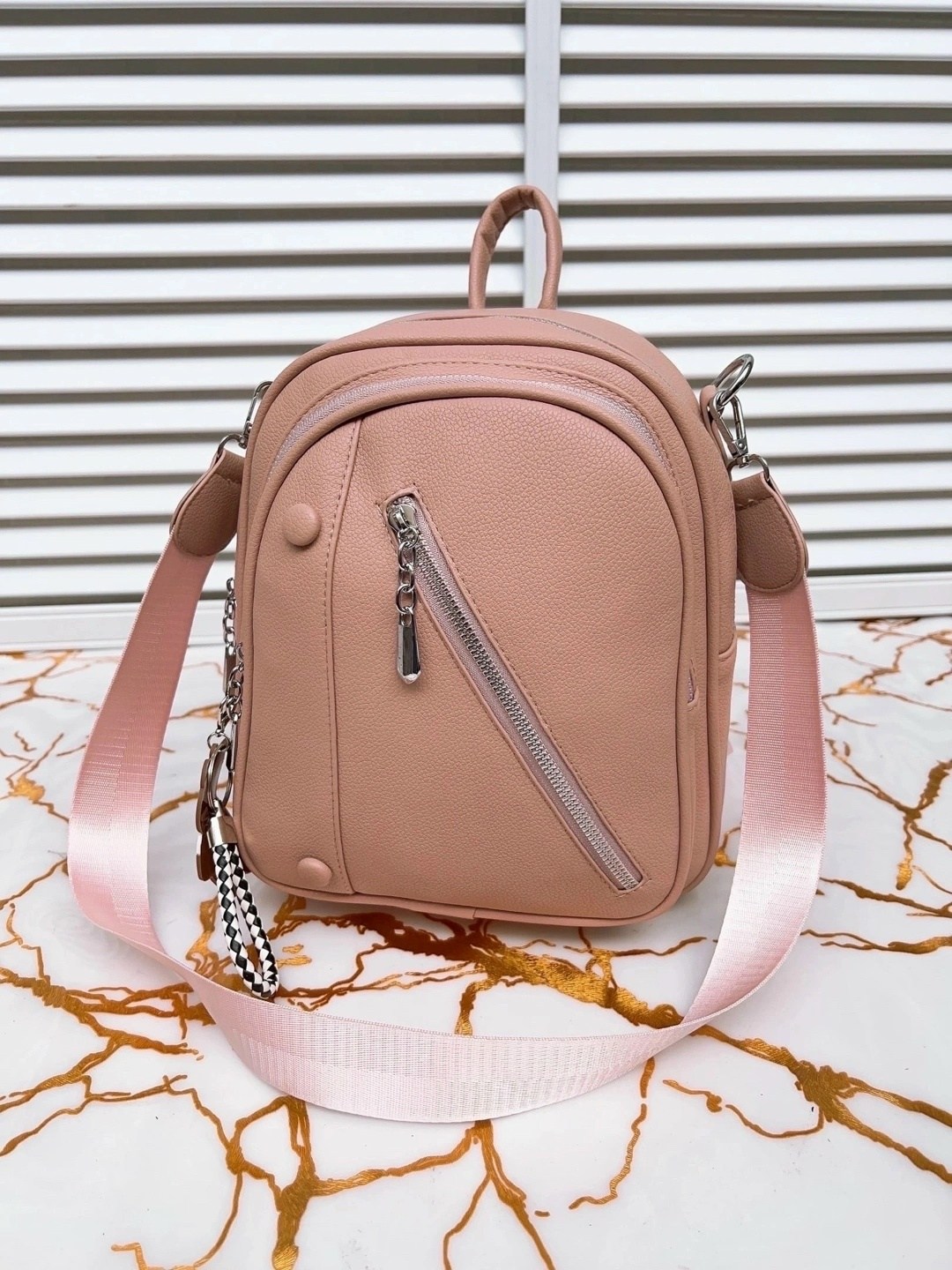 рюкзак,женский рюкзак,сумки рюкзаки,сумка рюкзак женская,рюкзаки рюкзаки