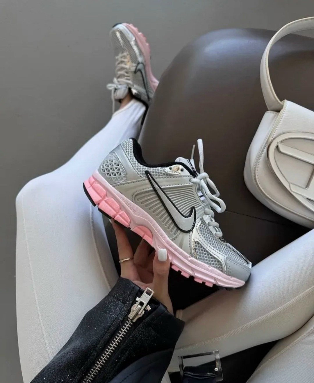 кроссовки nike zoom vomero 5,женские кроссовки nike,женские кроссовки,кроссовки nike air zoom vomero 5,кроссовки nike