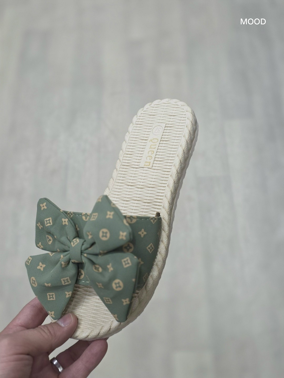 женские шлепанцы,женские шлепки,,женские тапки,шлёпанцы женские летние