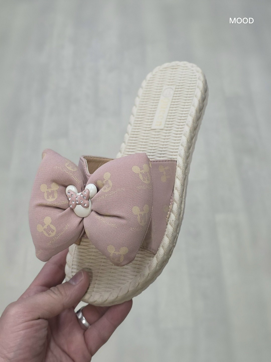 ,женские тапочки,женские тапки,шлепанцы женские,домашние тапочки