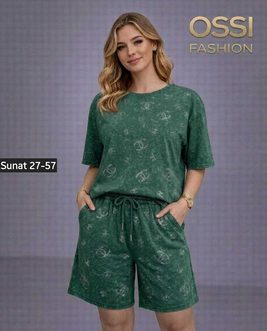 женские костюмы,летние костюмы женские,одежда для женщин,женский трикотажный костюм,женский костюм с шортами