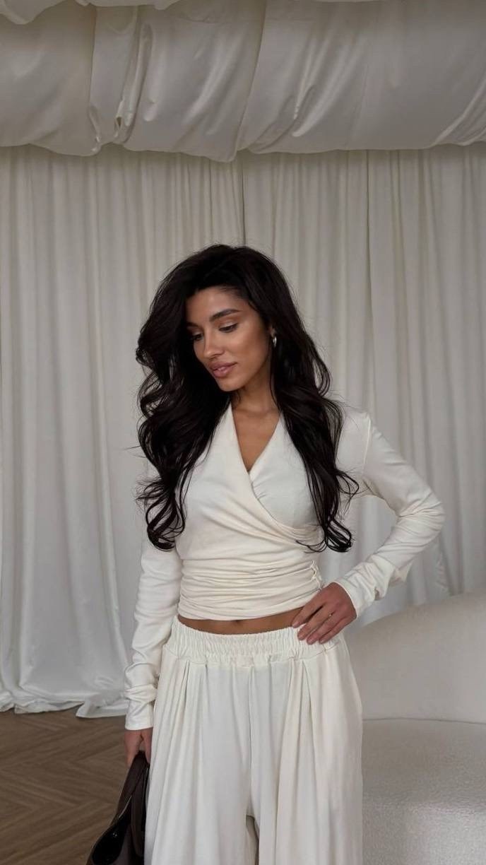 костюм белый,костюм двойка женский,женский костюм белый,костюм тройка женский,костюм из мягкой вискозы с лонгсливом и свободными