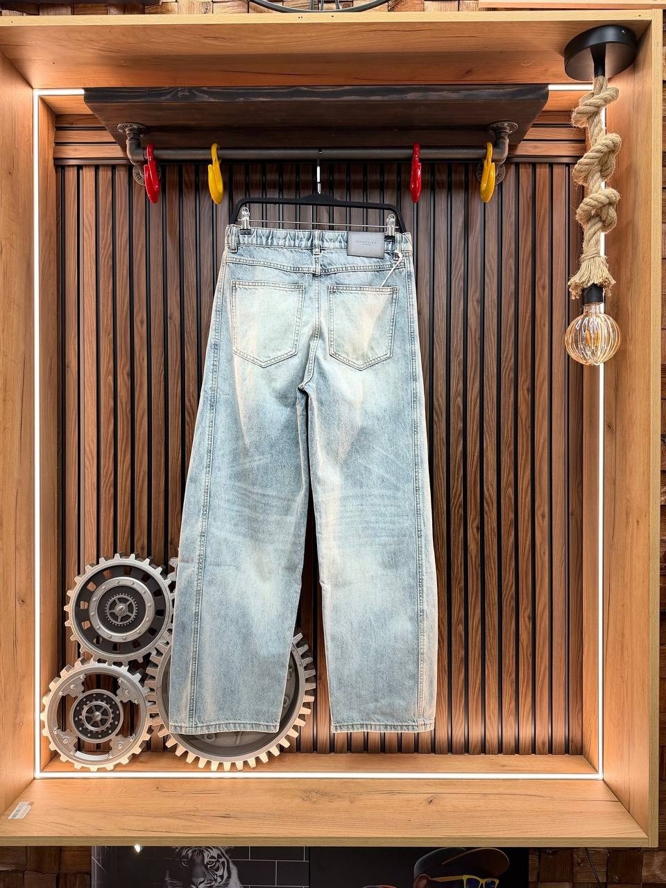 джинсы женские,джинсы стиль,джинсы модные,джинсы молодежные,джинсы брюки