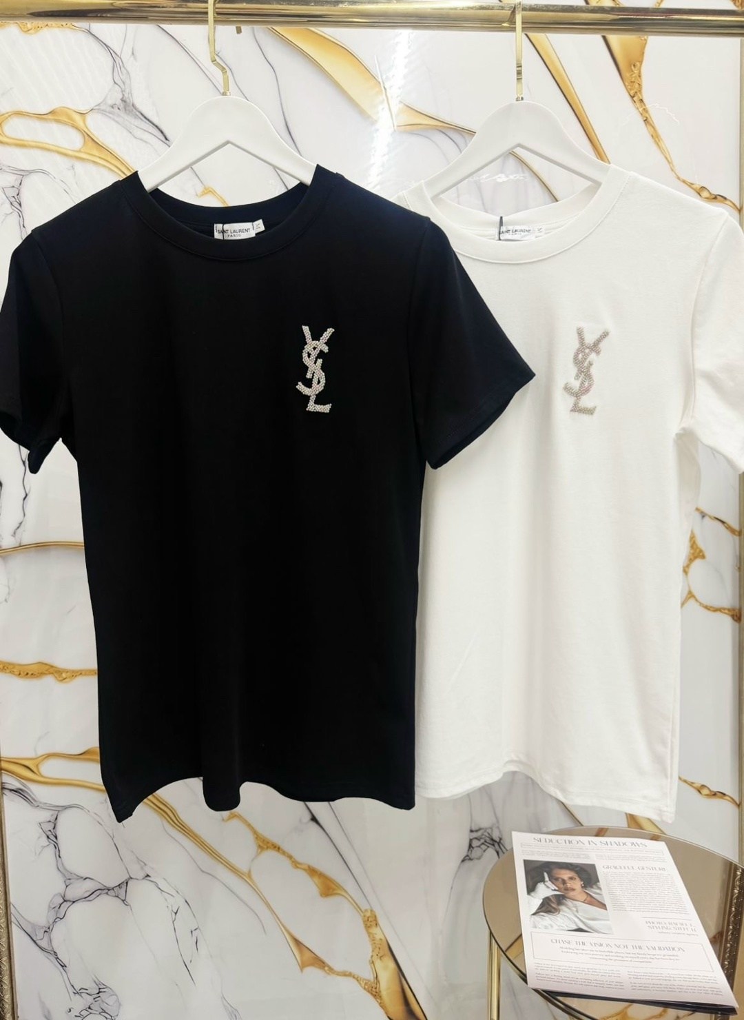 футболки женская,футболки женские мужские,футболка yves saint laurent,футболки модные,стиль футболка