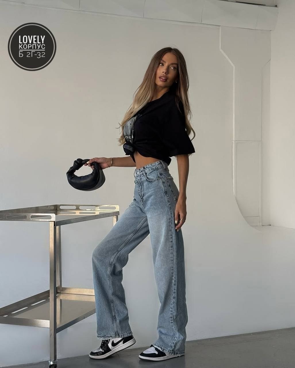 женские джинсы и брюки,женские джинсы,джинсы брюки,женские джинсы трубы,джинсах