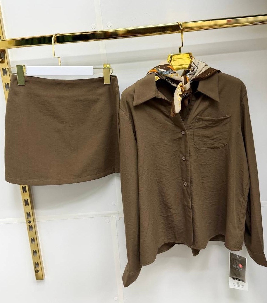 мода стиль,,женское платье с запахом,коричневое платье