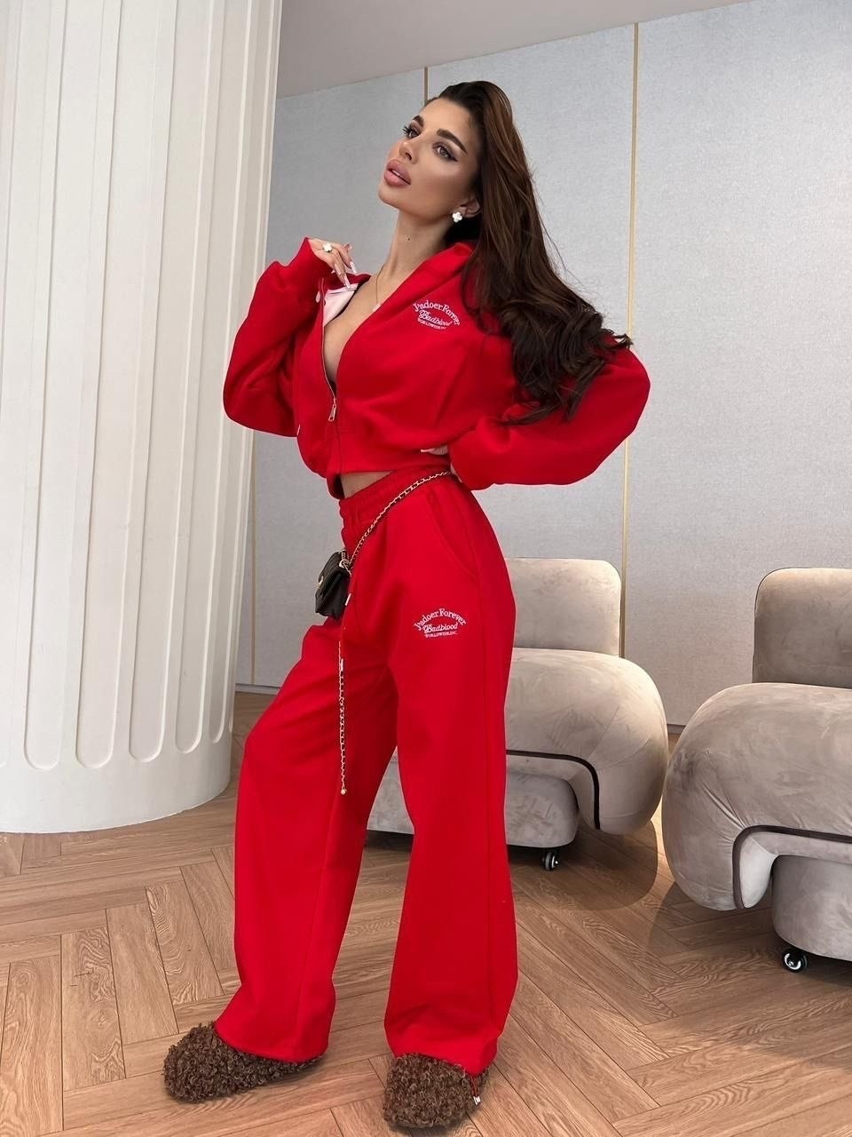 костюм спортивный женский,костюм спортивный,женский красный костюм miu miu,женские костюмы,стильный костюм