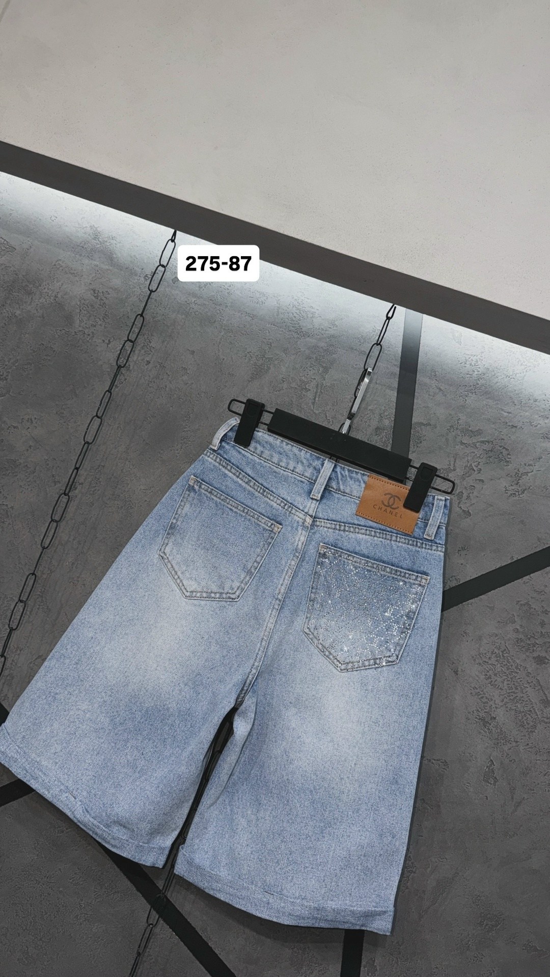 джинсы стильные,джинсы chanel,джинсы женские,джинсы модные,джинсы со стразами