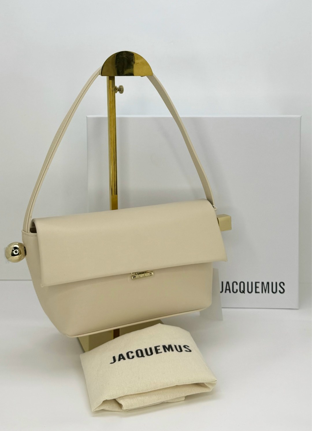 сумка jacquemus,jacquemus сумка на плечо хобо,jacquemus сумка на плечо,сумка женская jacquemus,сумка jacquemus черная