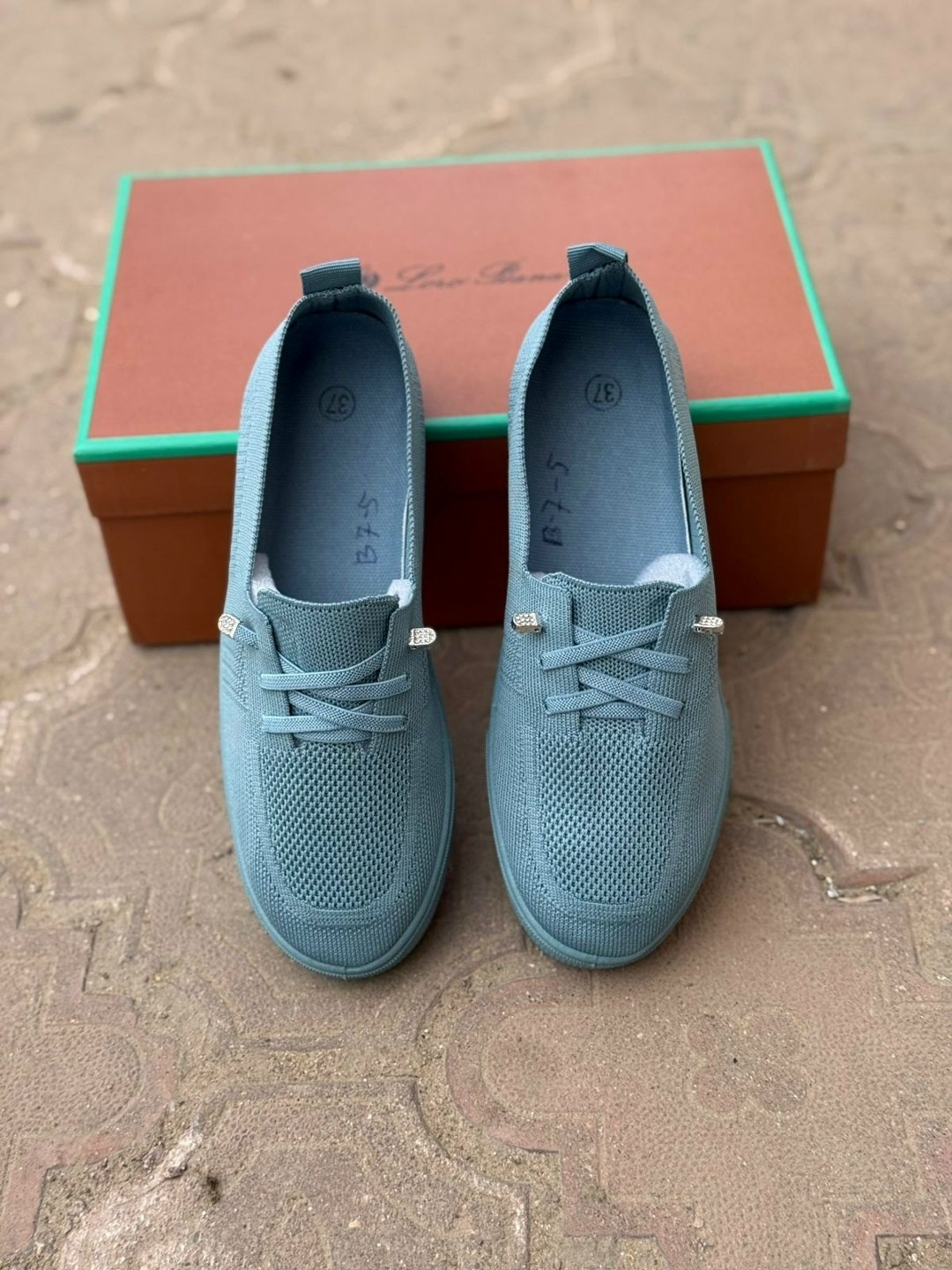 ,слипоны женские,женские кроссовки,женская ,мокасины женские