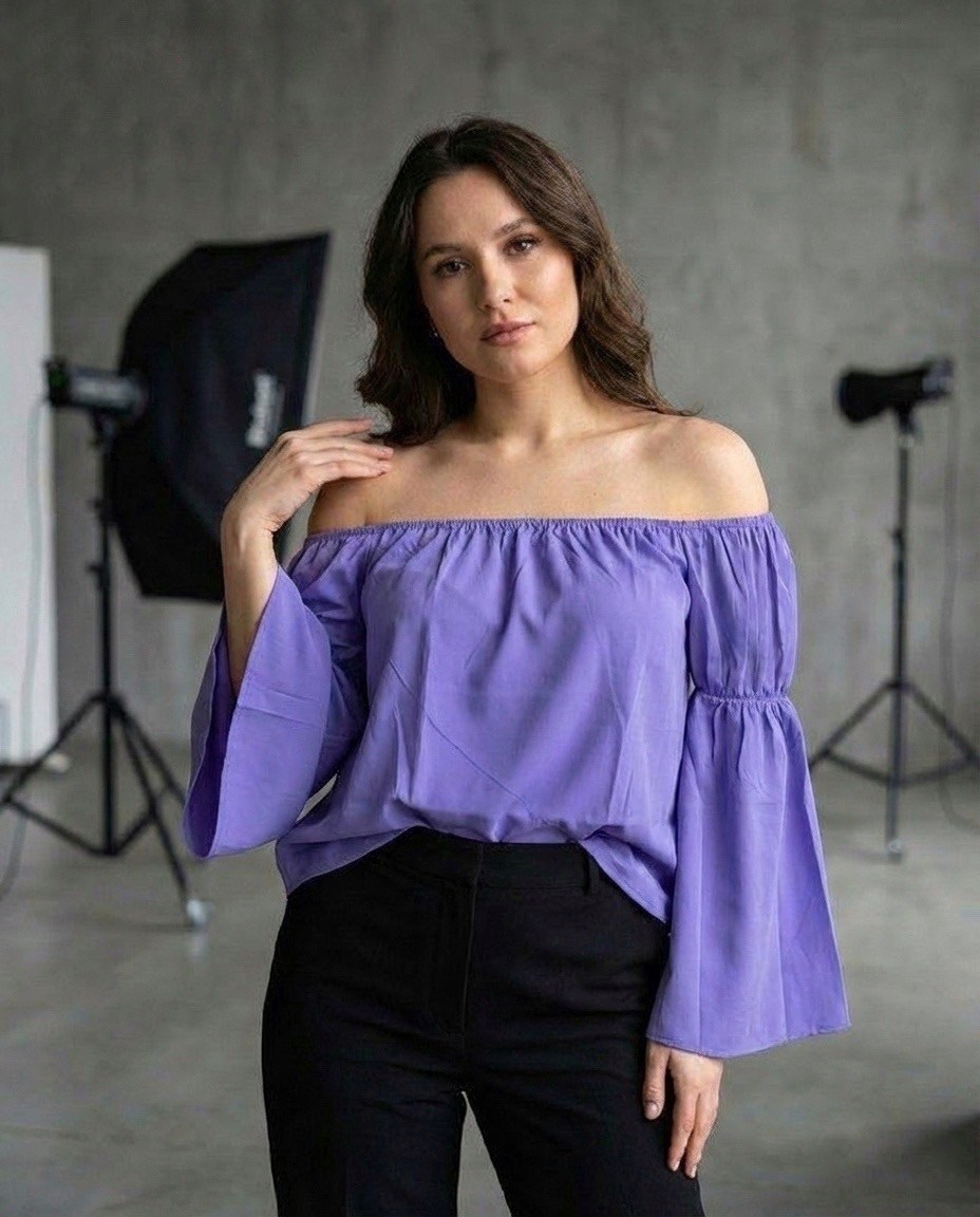 женская блузка с открытыми плечами,блузка с открытыми плечами,блуза с открытыми плечами,модные блузки с открытыми плечами,блузка женская