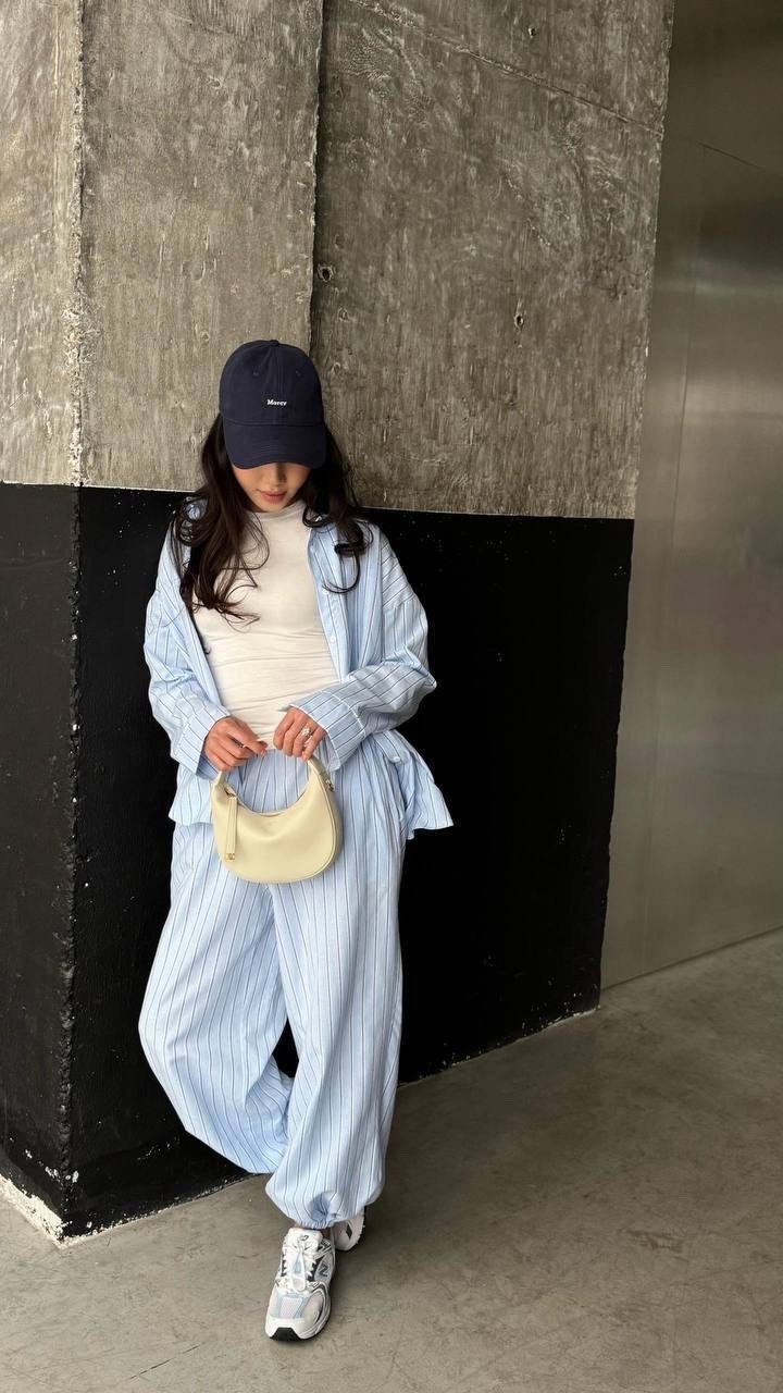 повседневный костюм,костюм-пижама домашний рубашка со штанами,брюки женские белые в голубую полоску,костюм,костюм в пижамном стиле