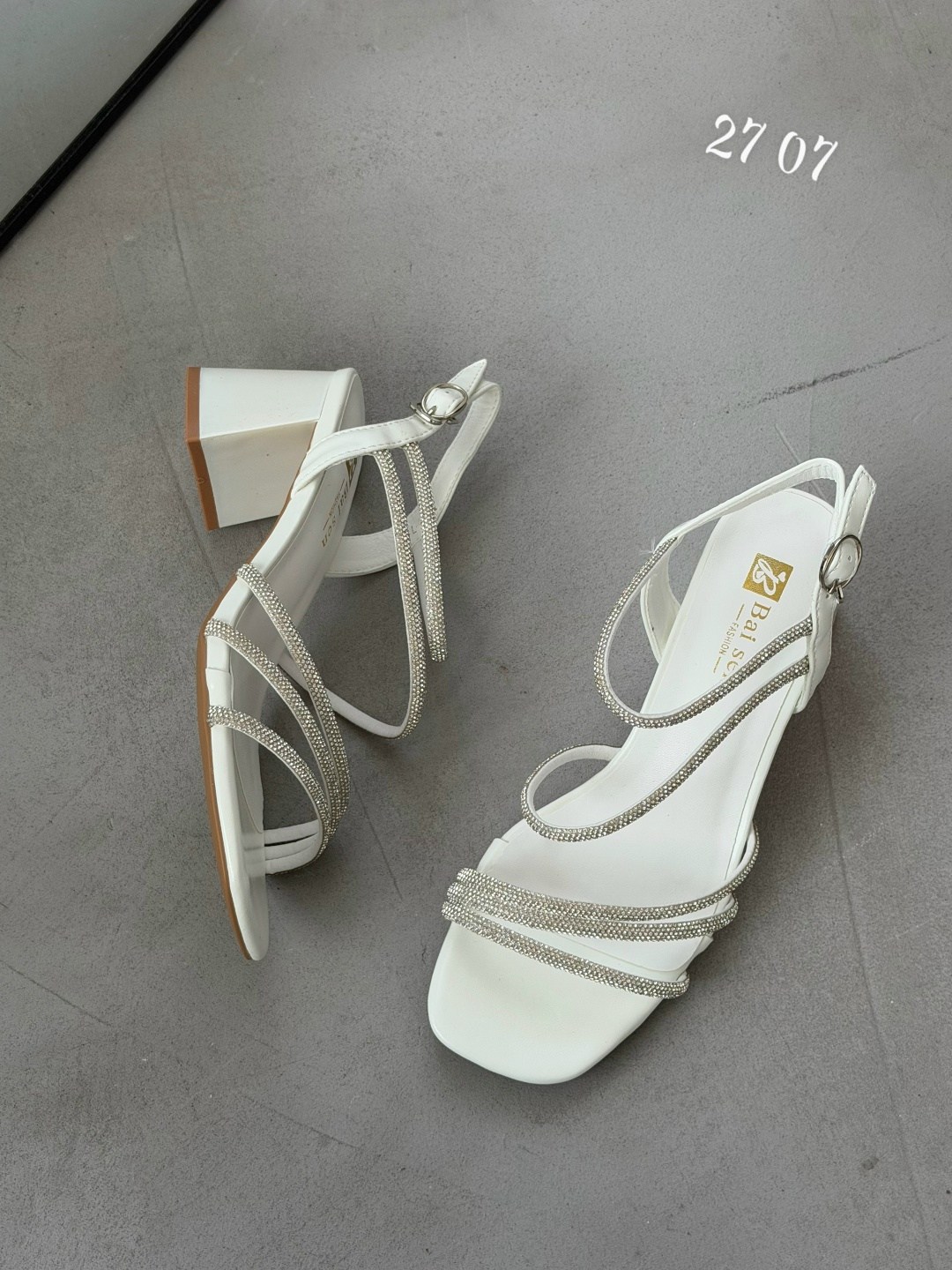 босоножки,женские босоножки,босоножки на каблуках,,босоножки модные