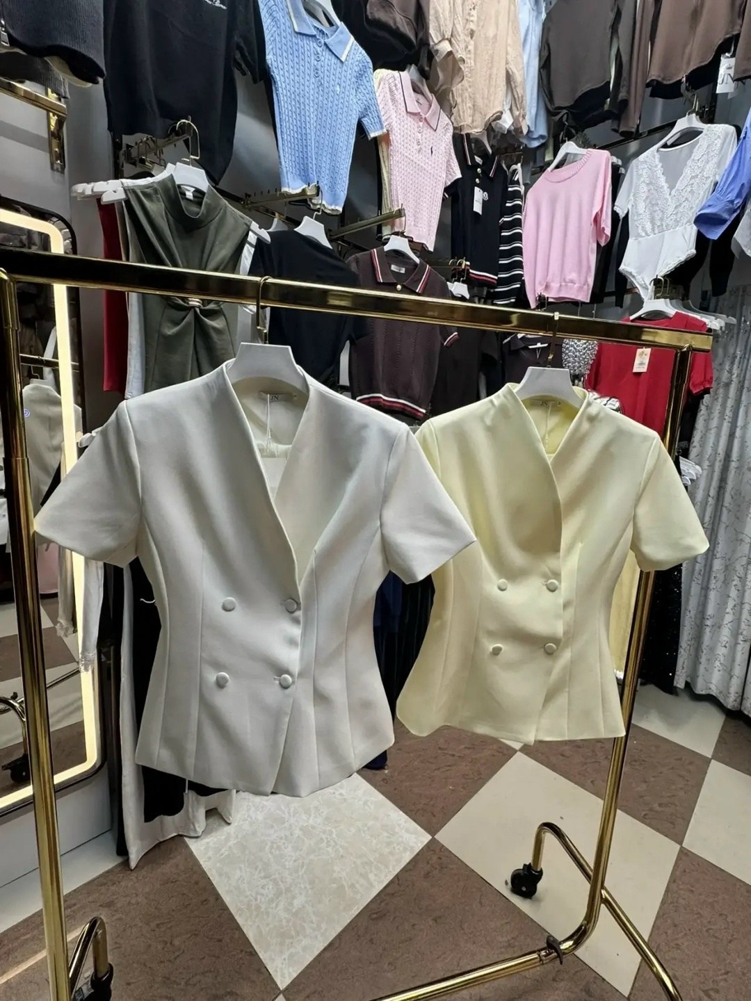 женский пиджак,жакет с коротким рукавом,жакет двубортный,жакет,женский жакет