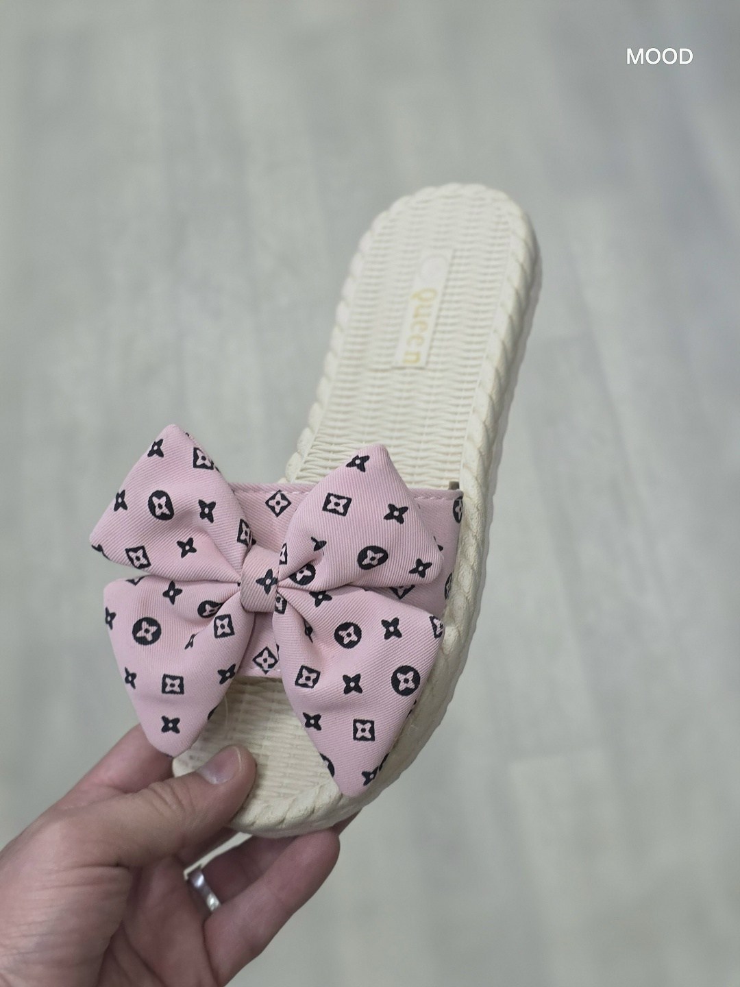 женские шлепанцы,женские шлепки,,женские тапки,шлёпанцы женские летние