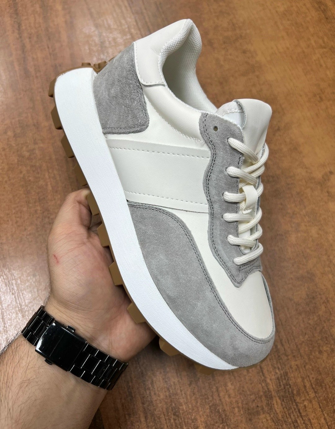 ,женские кроссовки,бежевые кроссовки,кроссовки замш,кроссовки