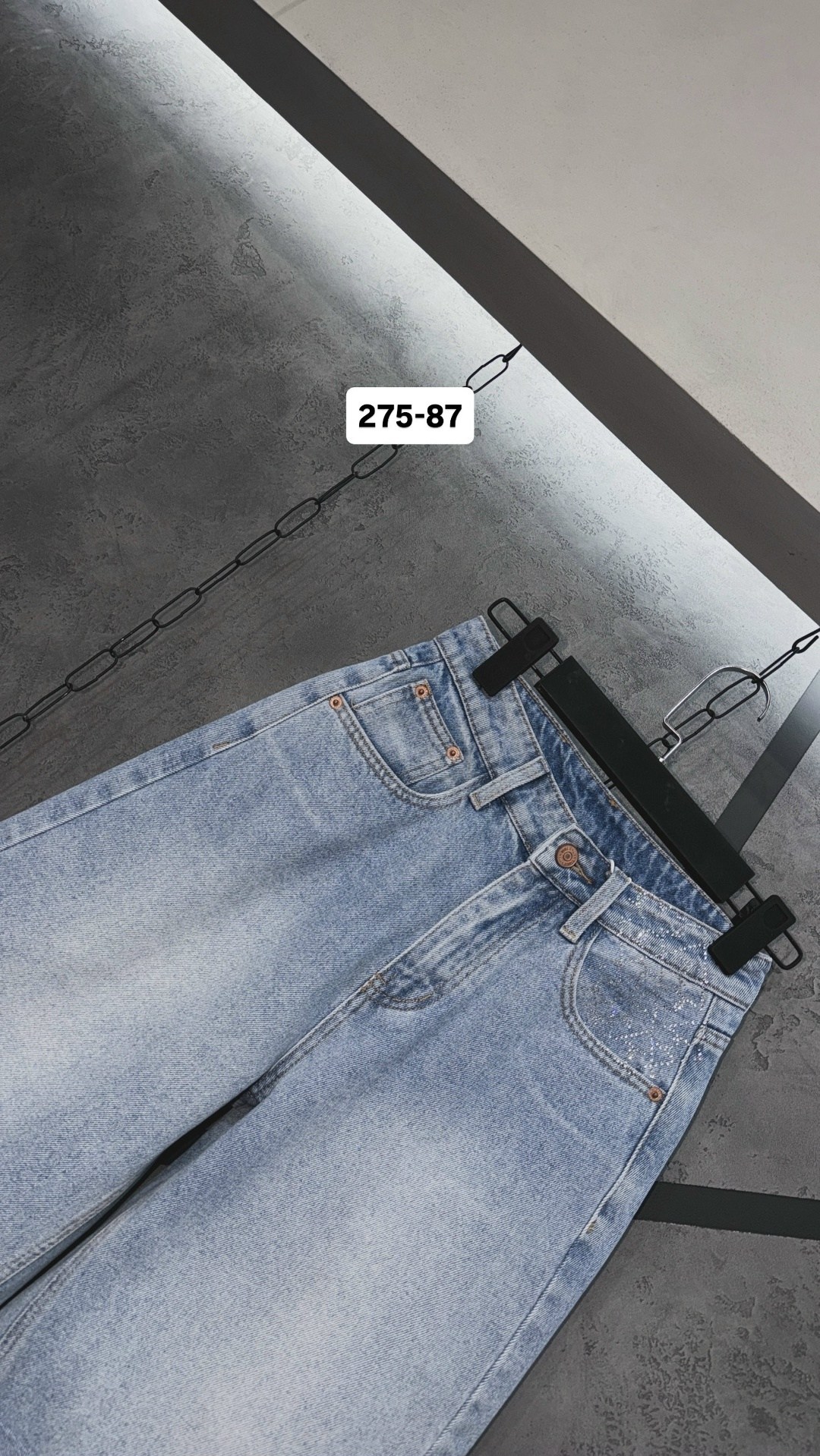 джинсы стильные,джинсы chanel,джинсы женские,джинсы модные,джинсы со стразами