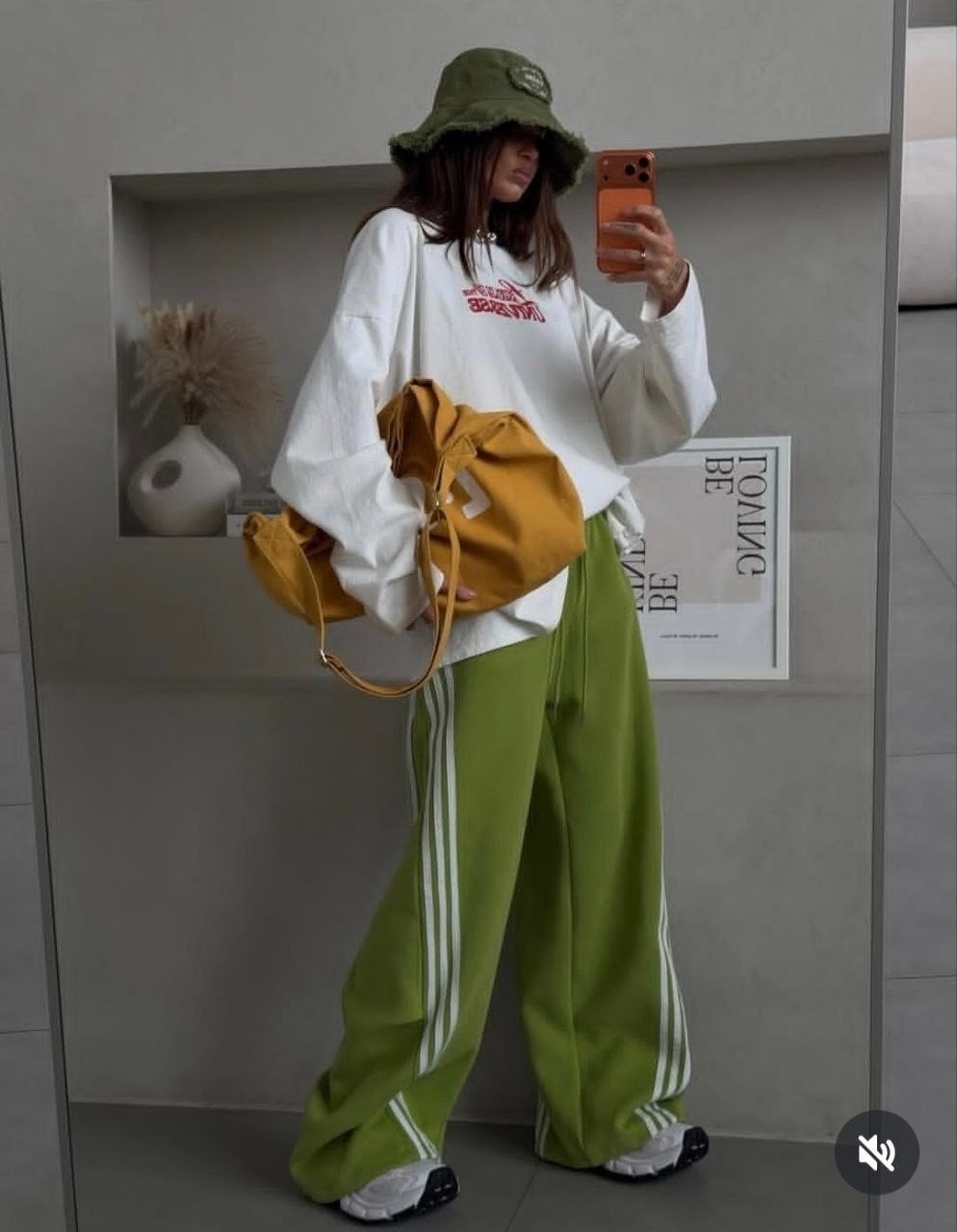 спортивный штаны,женские спортивные штаны,штаны спортивные широкие,брюки спортивные,женские спортивные брюки