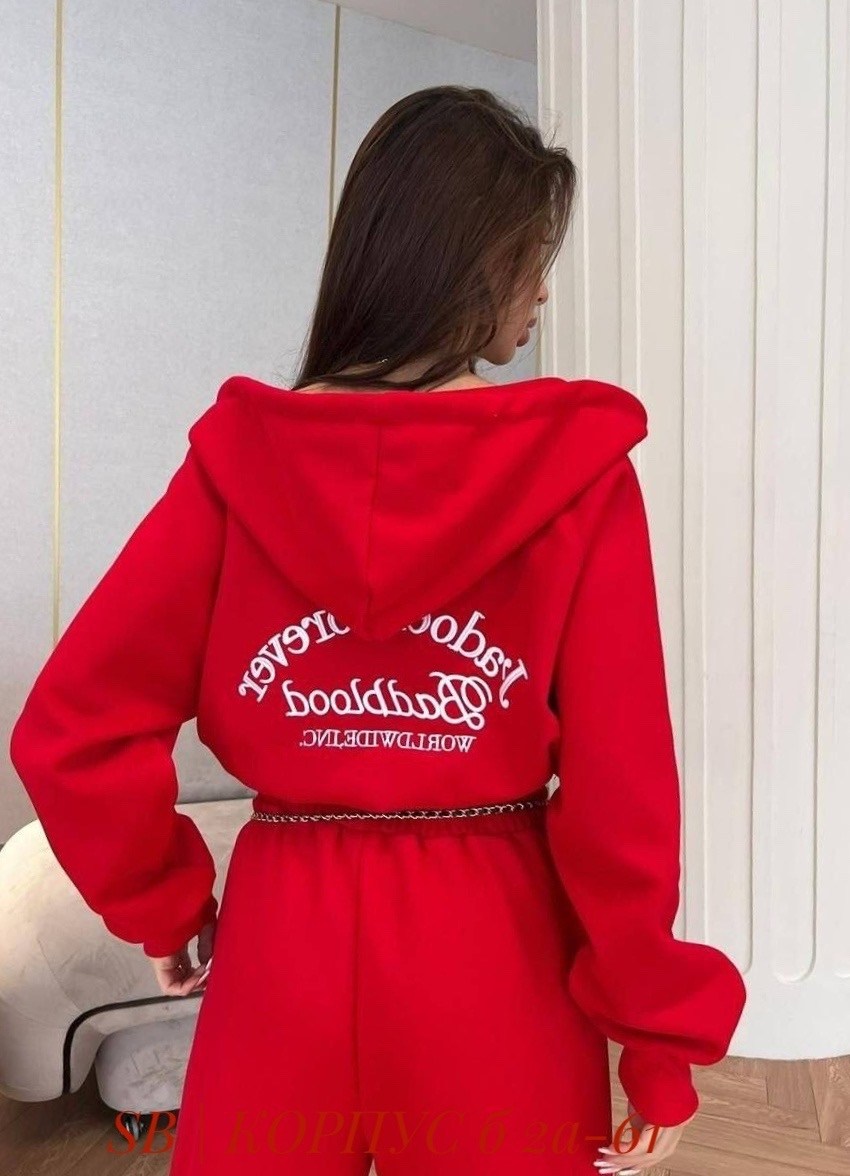 костюм спортивный женский,костюм спортивный,женские костюмы,женский красный костюм miu miu,стильный костюм