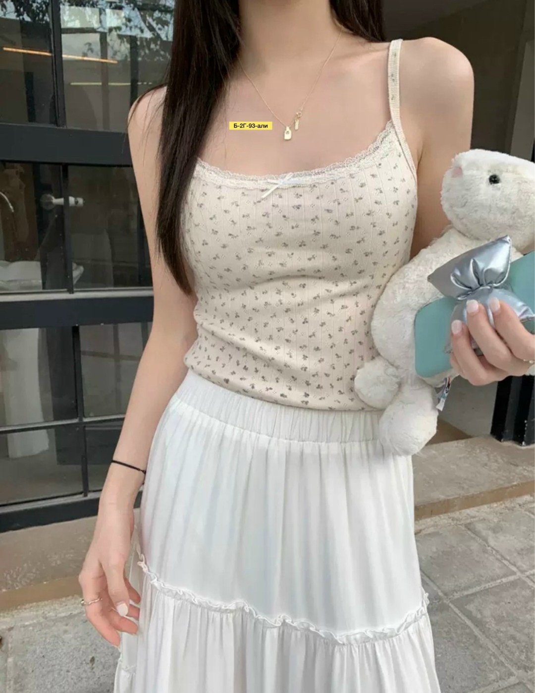 кружевная майка,топ на бретелях кружевной,кружевной топ,топ с кружевной отделкой,женские топы на бретельках