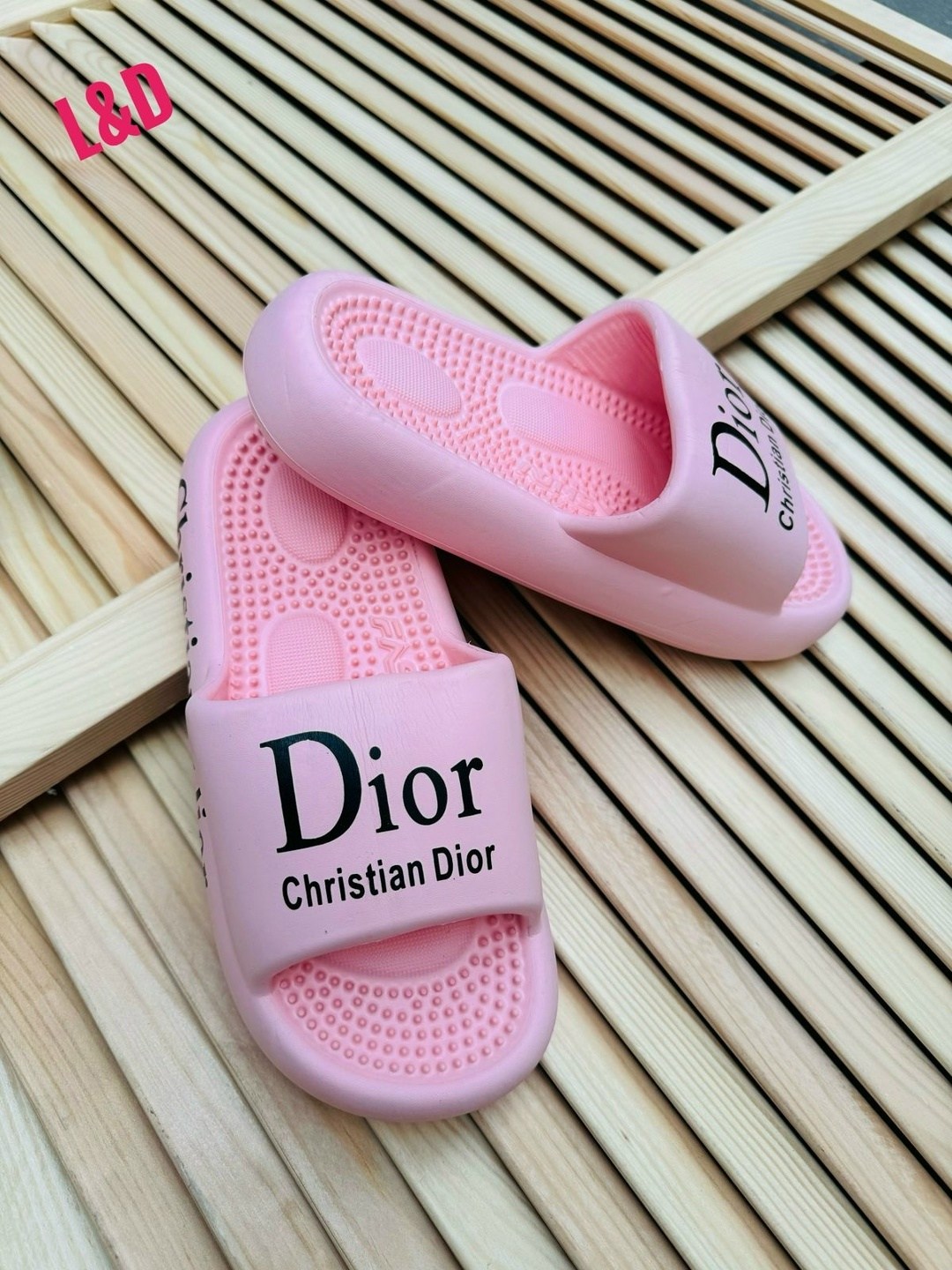 christian dior шлепанцы коллекция 2026,шлепанцы christian dior,шлепанцы кристиан диор,тапочки dior,шлепки диор