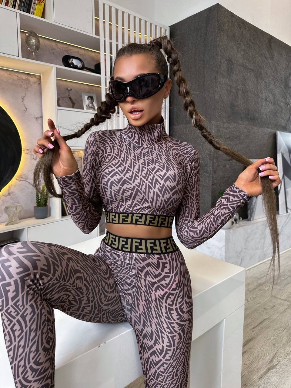 костюм для фитнеса,спортивные топы,одежда для спорта,спортивные костюм,лосины для фитнеса