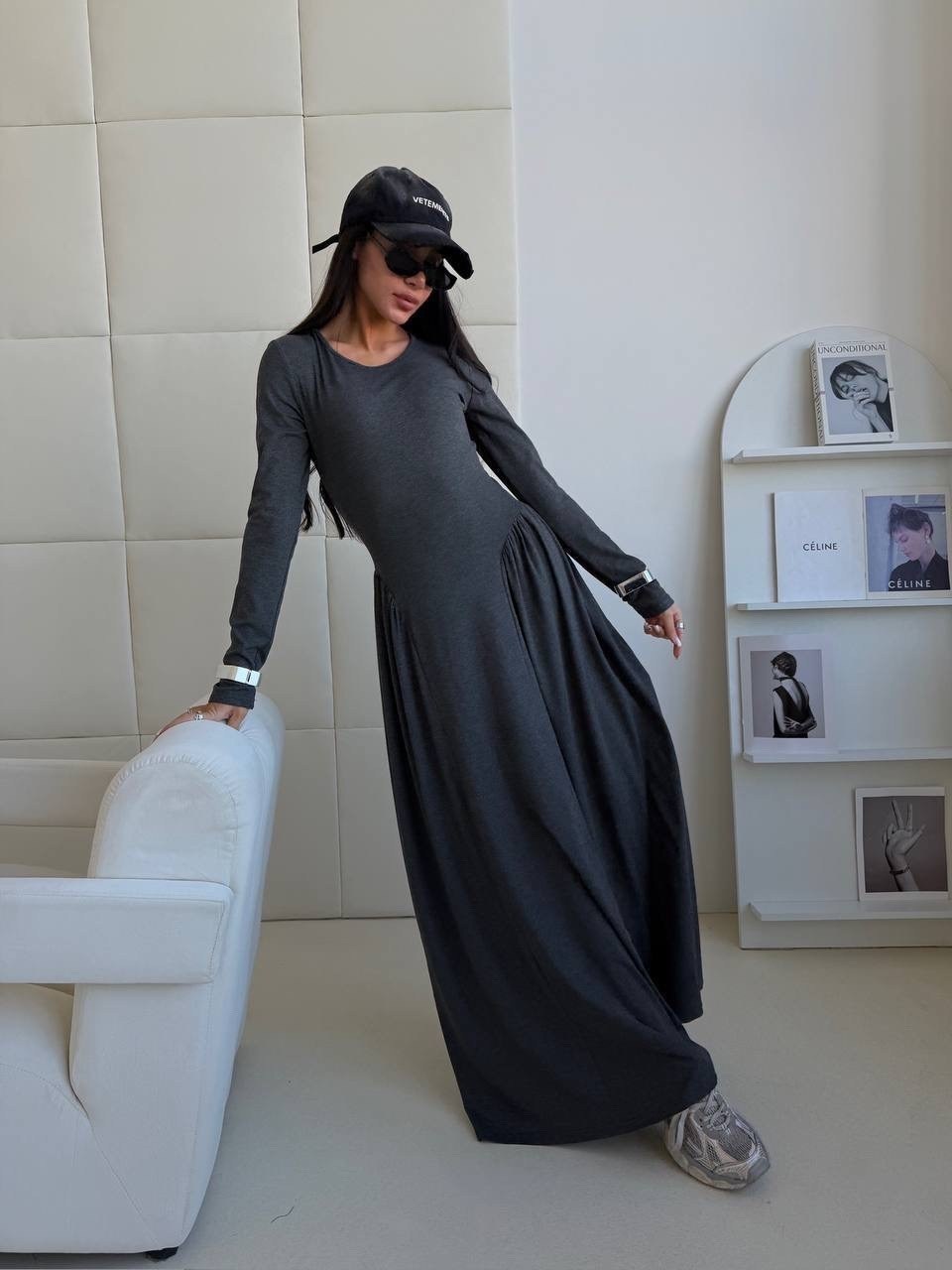 платье с разрезом,платье длинное с разрезом neohit,бордовое платье,длинное платье с разрезом,длинное платье