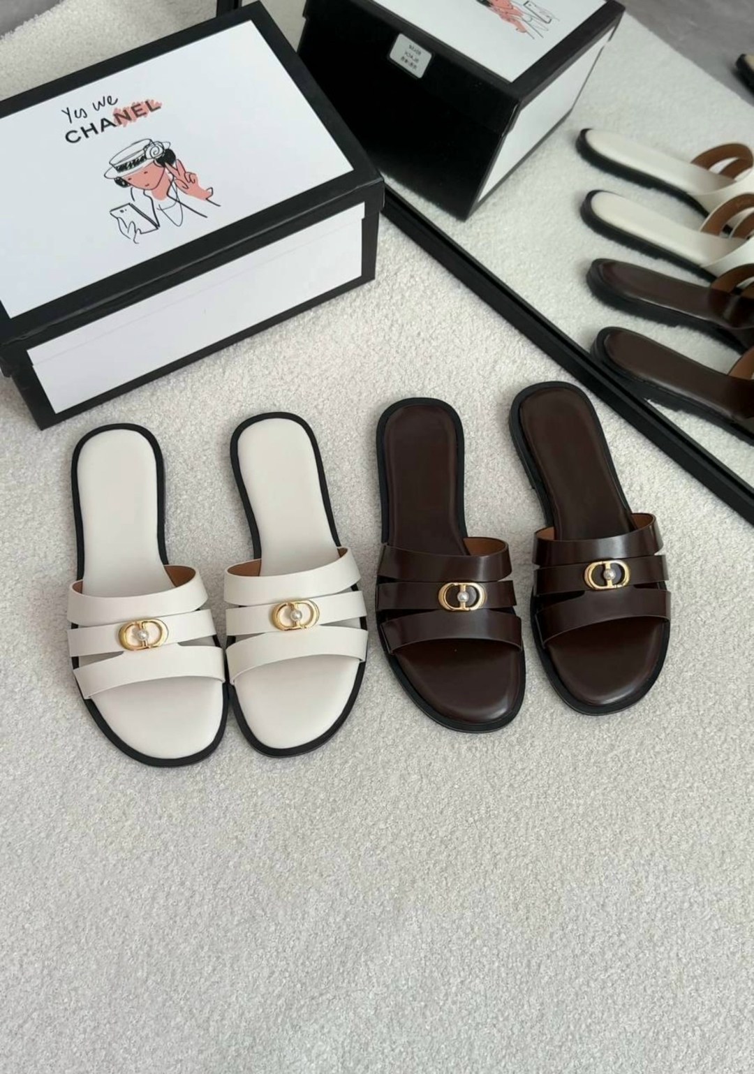 шлепки кристиан диор женские,шлепки диор,шлепанцы женские,кожаные шлепки,кожаные шлепанцы