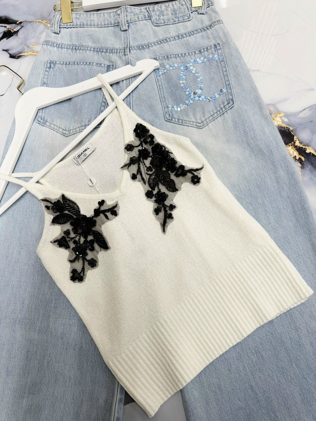 стильные наряды,элегантные образы,женские наряды,стиль одежды,модные брюки