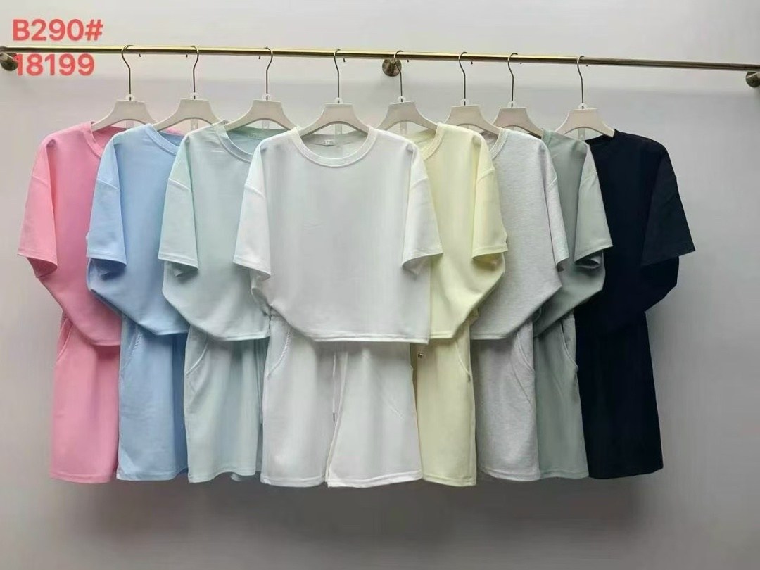 стильные костюмы,женские костюмы,спортивные костюмы женские,спорт костюм,костюм женский белый