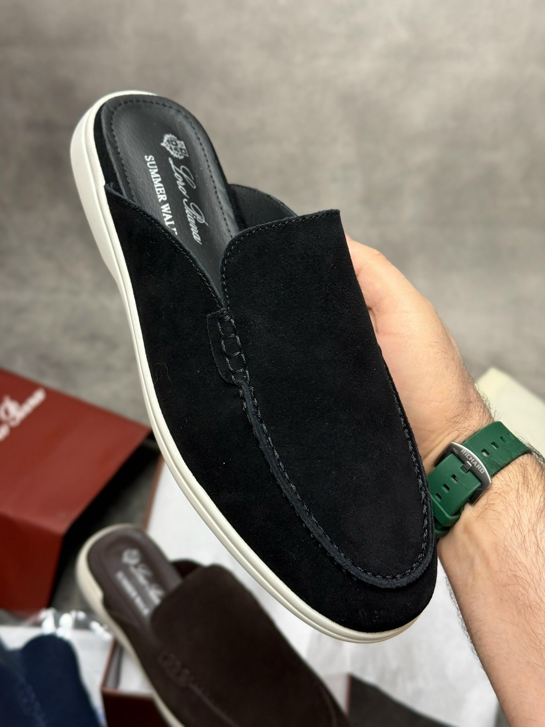 мюли loro piana,мужские замшевые лоферы loro piana summer walk - grey,лоферы loro piana мужские,лоферы loro piana,мюли лоро пиано мужские